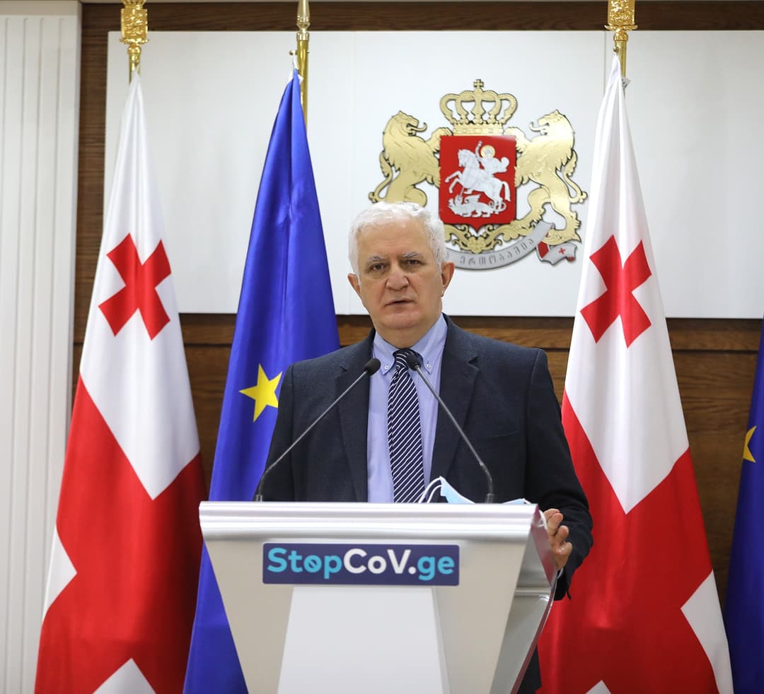 “უკვე გამოჩნდა მსოფლიოში, რომ თაღლითები ცდილობენ, გაასაღონ ფალსიფიცირებული წამლები, ძალიან ფრთხილად უნდა ვიყოთ”