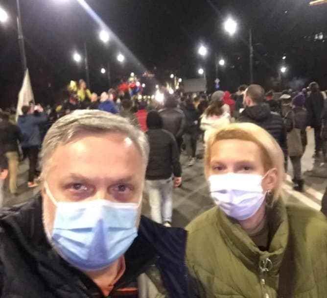 “პოლიციიდან მე და ჩემს მეუღლესაც დაგვირეკეს და გვაცნობეს, რომ 2000/2000 ლარით დაჯარიმებულები ვართ”