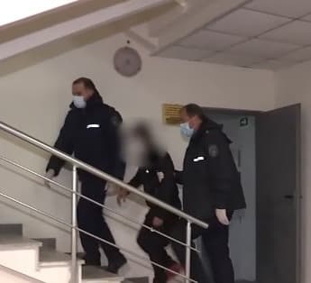 პოლიციამ ქობულეთში მამაკაცი თექვსმეტი წლის ასაკს მიუღწევლის სხეულში სექსუალური ხასიათის შეღწევის ბრალდებით დააკავა