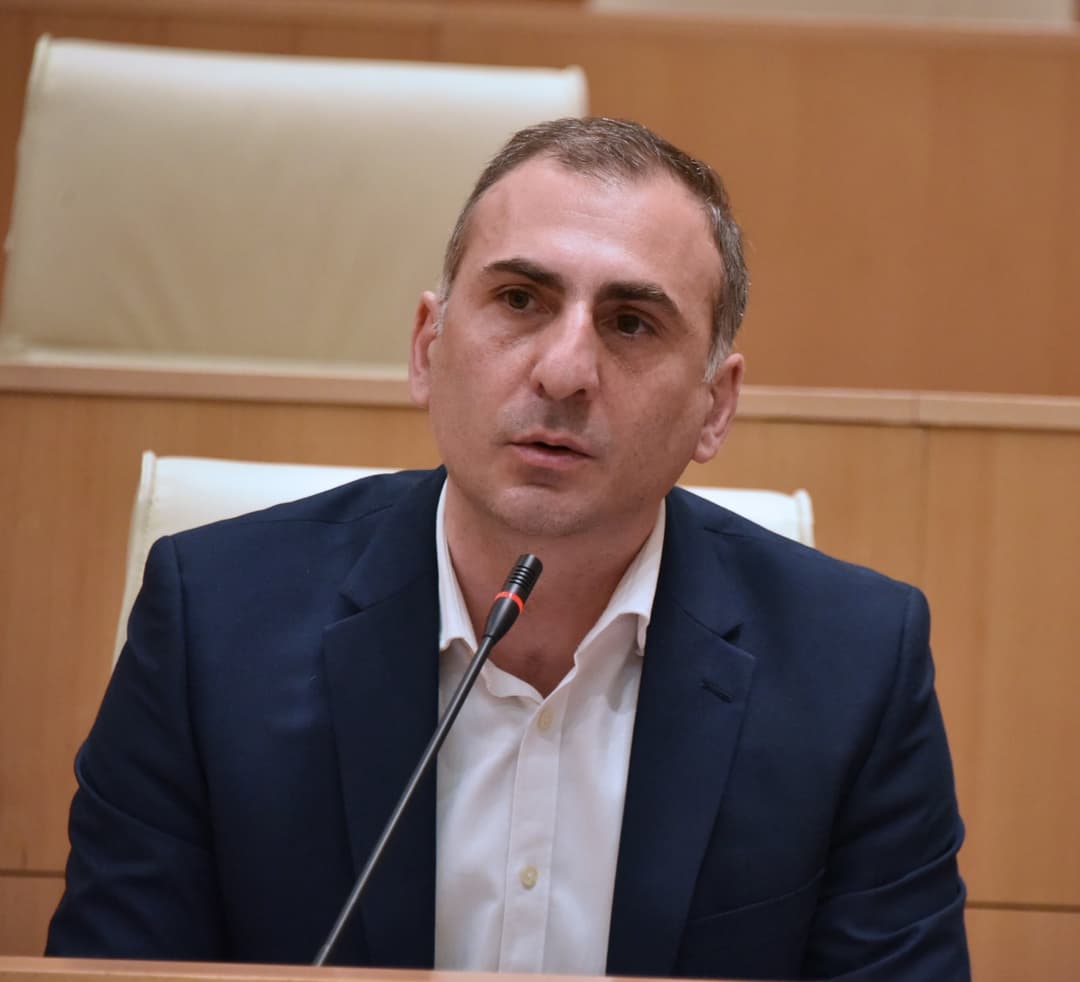 “რესპუბლიკელებს“, ყოჩაღ, საქციელს შევუქებ”