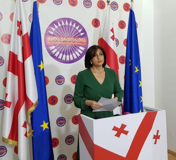 “თუ ოპოზიციური პარტიები არ შეთანხმდებიან არაფერზე გარდა იმისა, რასაც ვლაპარაკობთ, მე ვრჩები ამ პოზიციის ერთგულად”