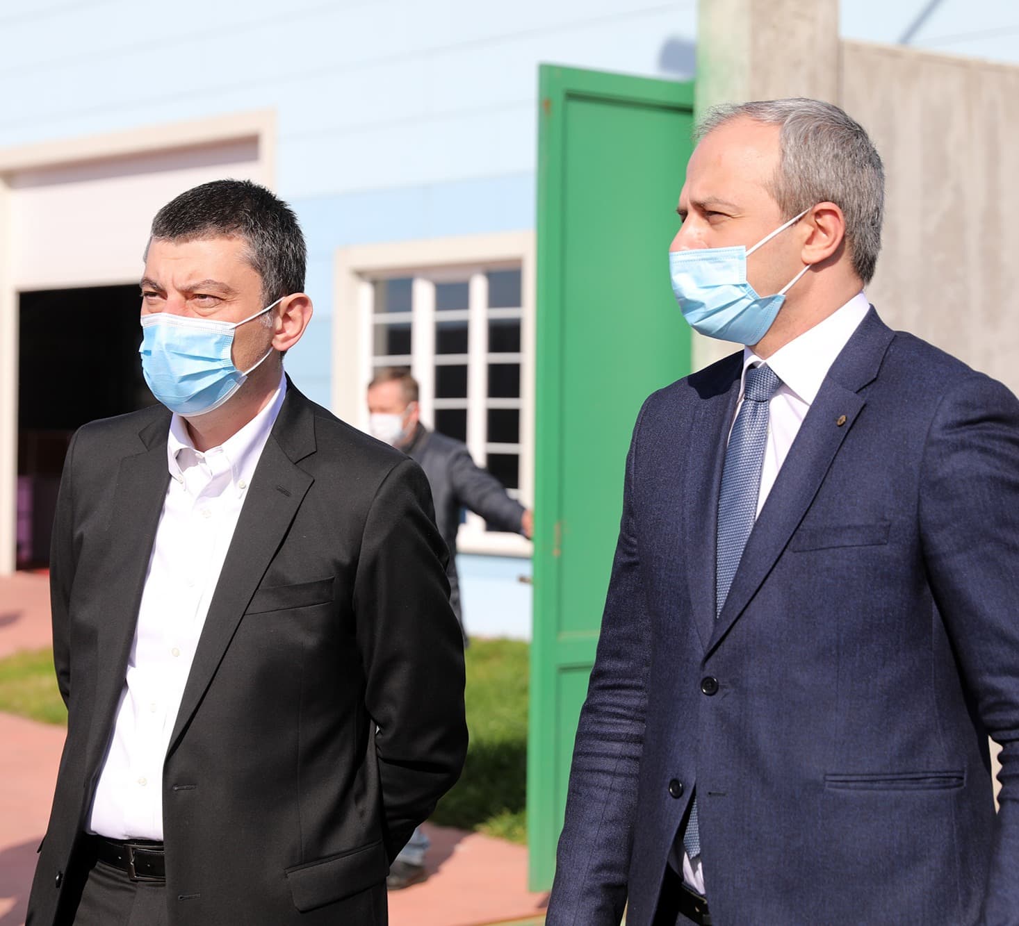 Frontnews image description