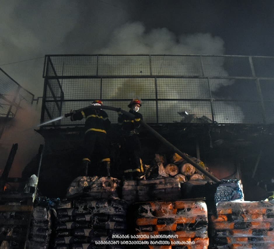 Frontnews image description