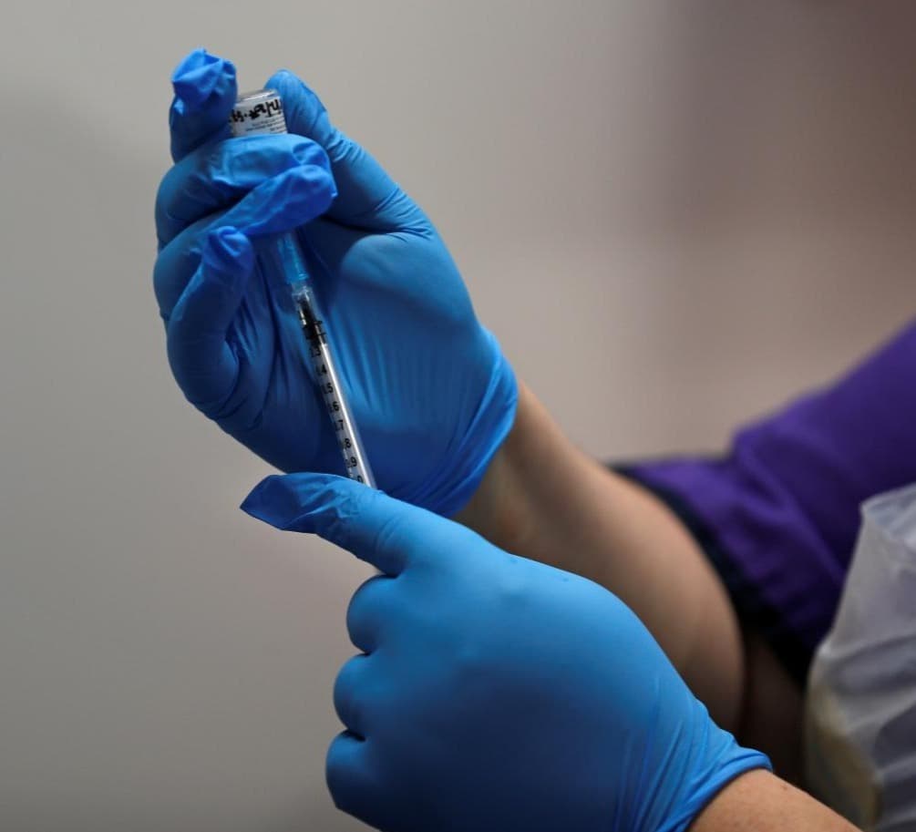 Pfizer and BioNTech to ship additional 200 million doses of COVID-19 vaccine to EU