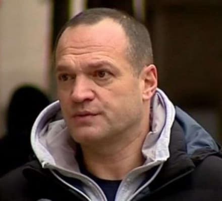 “თუ უღირთ, რომ შენობა დალეწონ და შემოვიდნენ, აქ დავხვდებით, ნიკა მელია თავისი ფეხით არ ჩაბარდება”