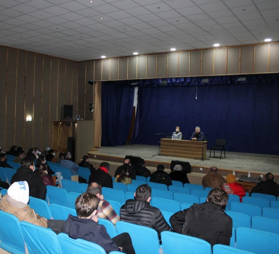 თერჯოლის მუნიციპალიტეტის მერი ახალგაზრდებს შეხვდა