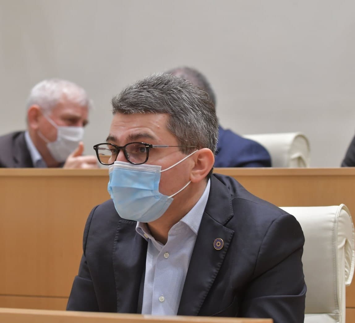 Frontnews image description