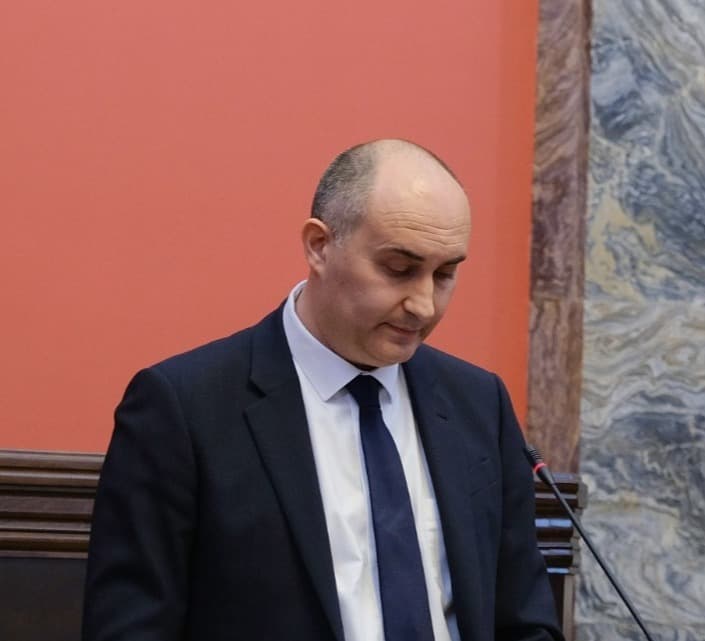 “ძლიერი და კარგად უზრუნველყოფილი თავდაცვის ძალების ჩამოყალიბება რთული იქნება თუ სათანადო ყურადღება არ მიექცევა ეროვნული სამხედრო ინდუსტრიის განვითარებას“