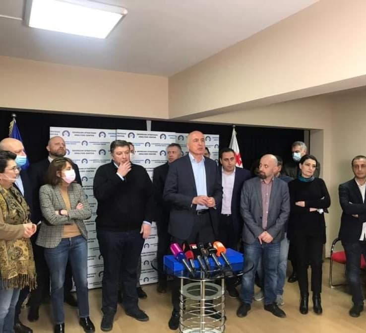 “ჩვენ გვაქვს პასუხისმგებლობა და ვზრუნავთ დეესკალაციაზე”