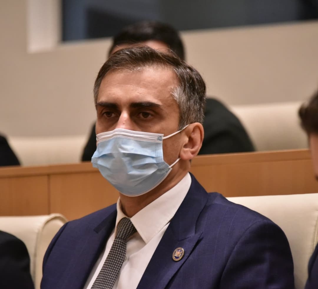 “დღეს კომისია დაკომპლექტდა ოთხი წევრით – ორი ოპოზიციური ჯგუფის წარმომადგენელი, ორი სახელისუფლებო ჯგუფი”