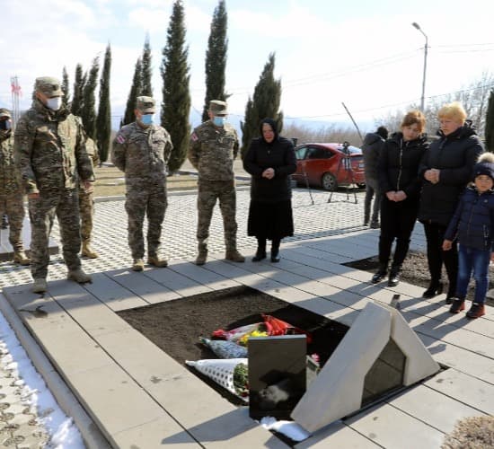 Frontnews image description