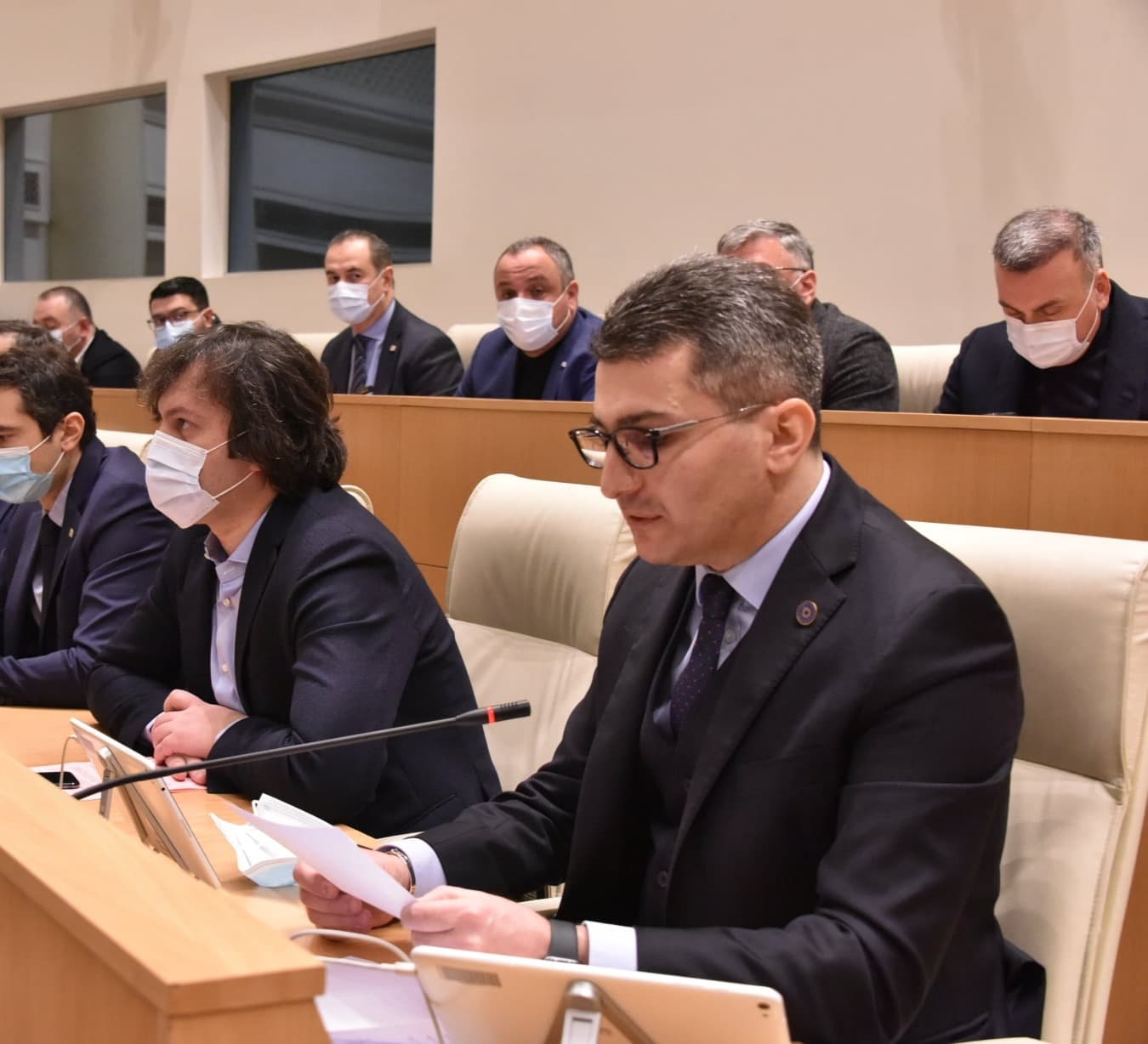 Frontnews image description