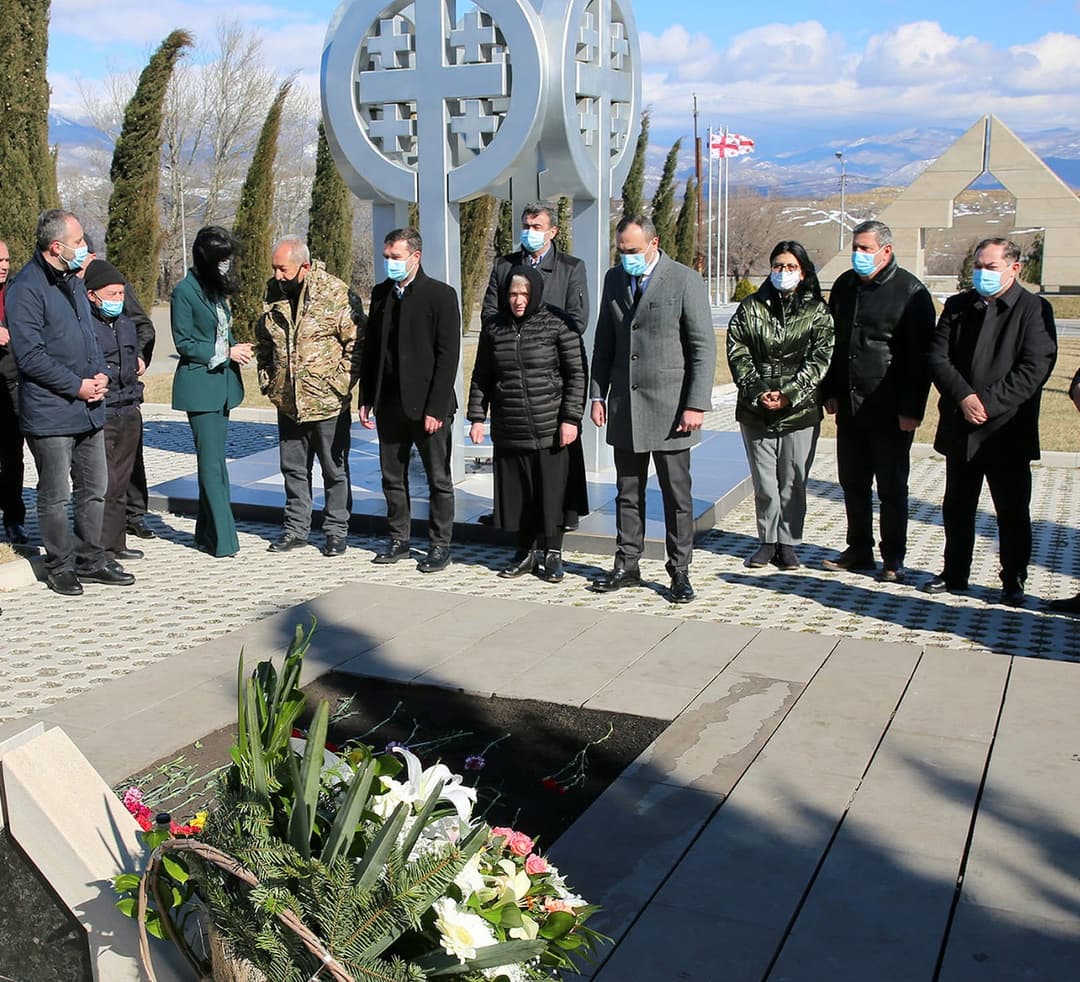 სახელმწიფო უსაფრთხოების სამსახურის უფროსის მოადგილემ არჩილ ტატუნაშვილის ხსოვნას პატივი მიაგო