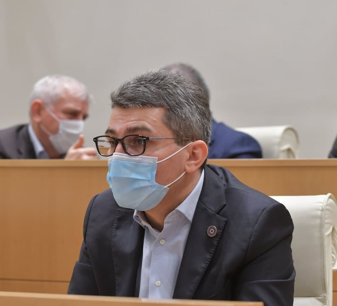 Frontnews image description