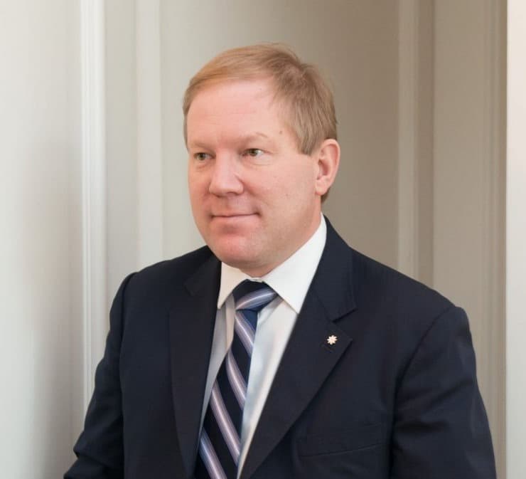 Frontnews image description