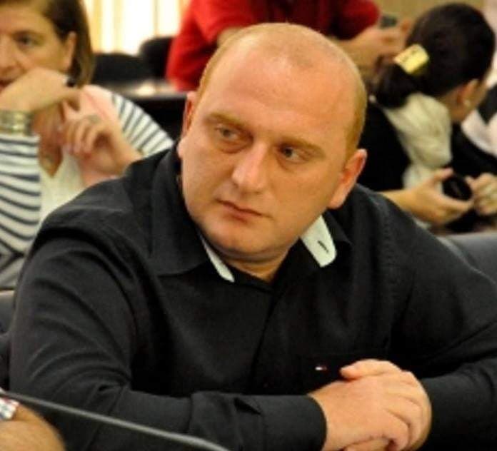 Frontnews image description