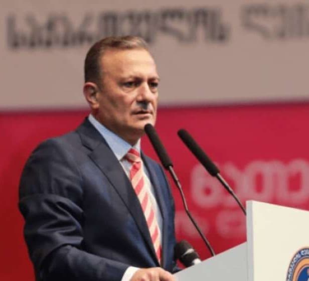 “ჩვენი პროტესტი არ შეწყდება, სანამ არ გამოვასვენებთ ამათ აქედან, გამარჯვების ზეიმი წინ გველოდება”