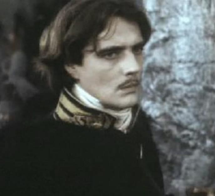 Actor Dmitry Pisarenko was found dead in his apartment in Moscow