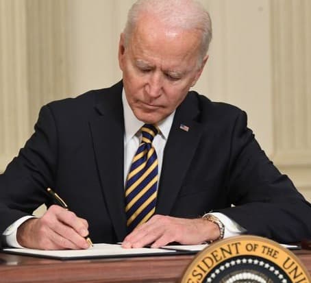 Biden to press for $37 billion to boost chip manufacturing amid shortfall