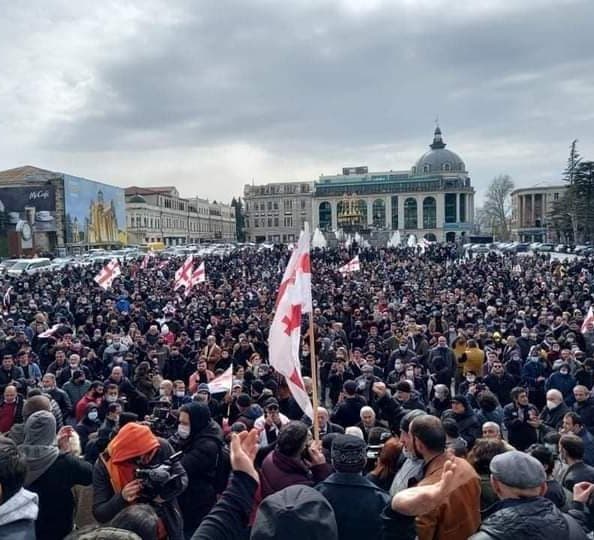 Frontnews image description