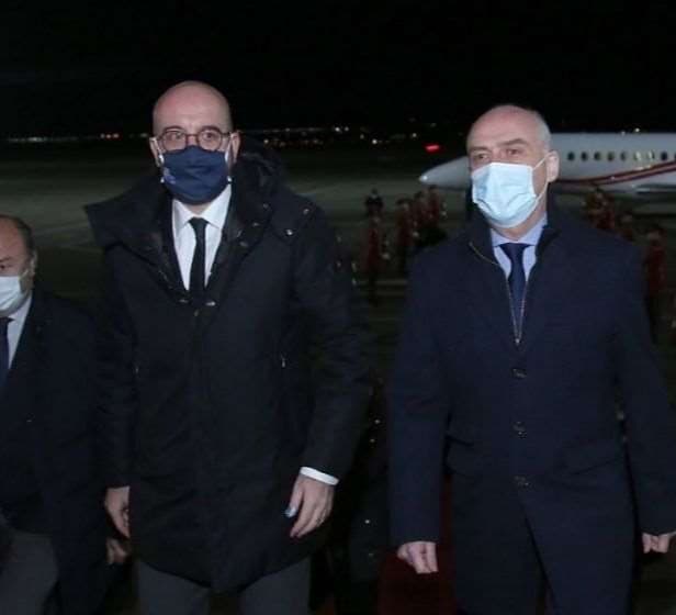 Frontnews image description