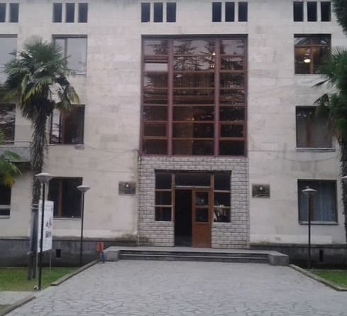 Frontnews image description