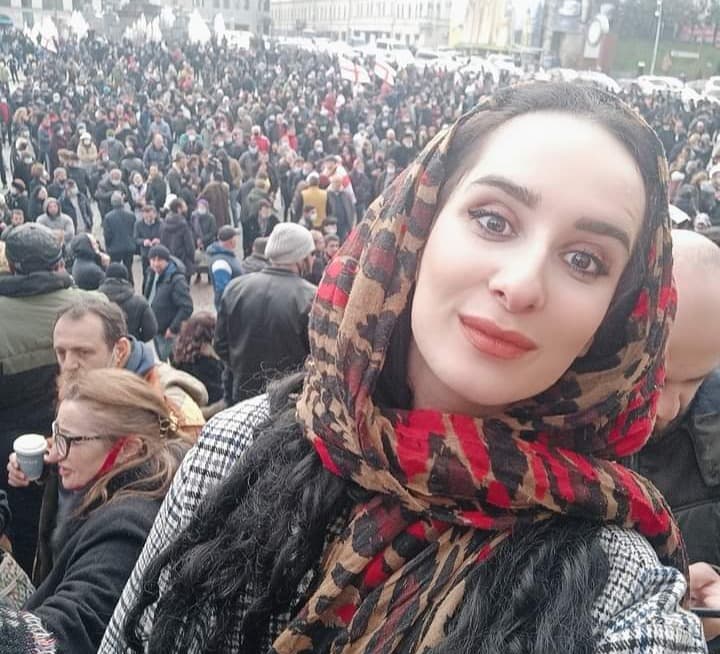 Frontnews image description