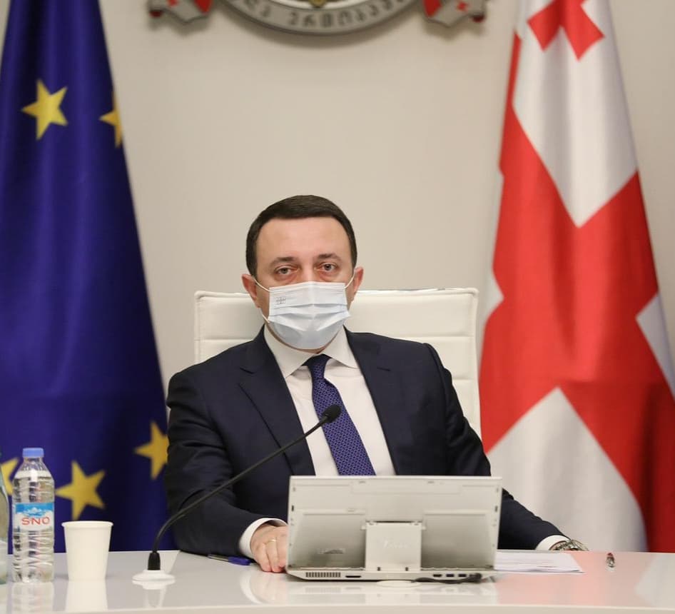 “კიდევ ერთხელ მივმართავ მოსახლეობას, რომ პირბადის ტარება არის აუცილებელი და ჩვენ ყველამ ერთად უნდა ვიზრუნოთ ამ მიმართულებით”