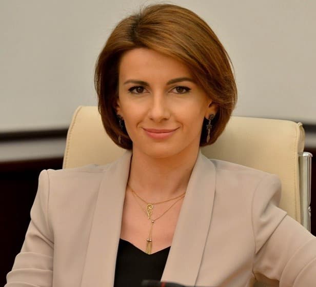 “კითხვები მესმის ჩემი წინა მანდატიდან გამომდინარე, მაგრამ არასწორ სახელებს ნუ დავარქმევთ ნურაფერს”