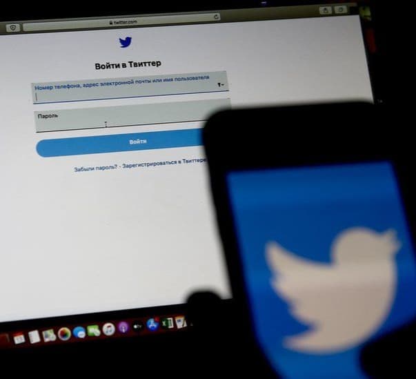 Russia targets Twitter speed over ‘banned content’