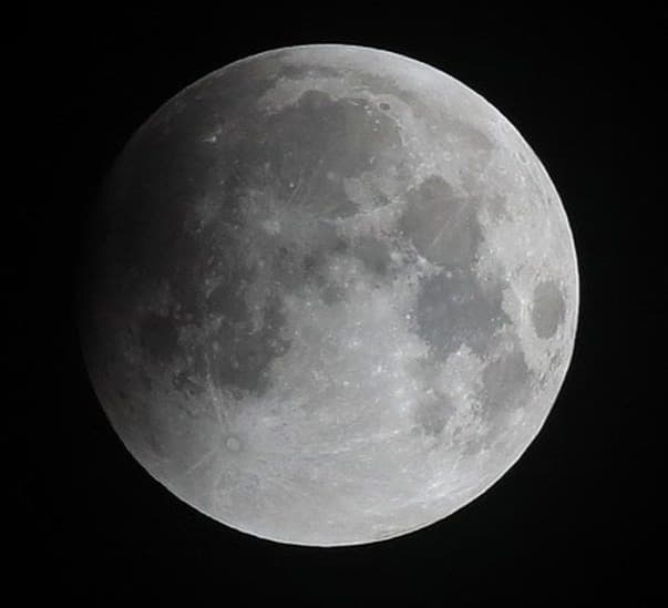 China and Russia to build lunar space station