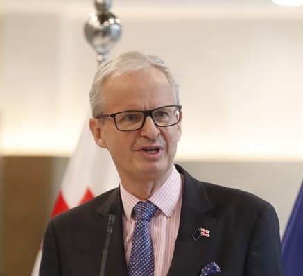 “იმისთვის, რომ პროცესი კიდევ უფრო წინ წავიდეს, ვრჩები თბილისში, ჩემი ვიზიტი კიდევ ერთი დღით გახანგრძლივდება”