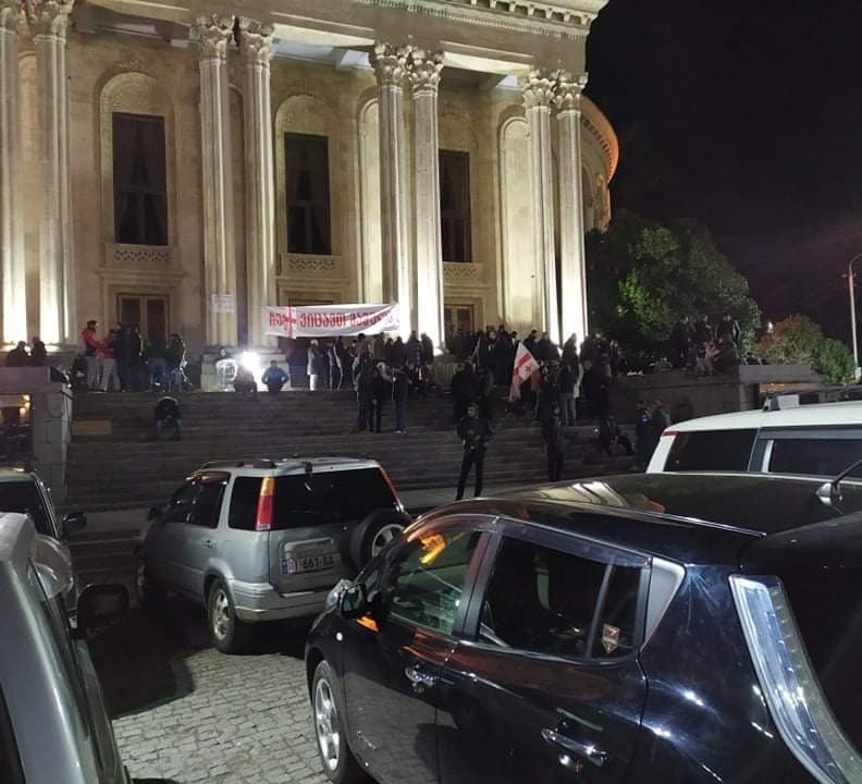 Frontnews image description