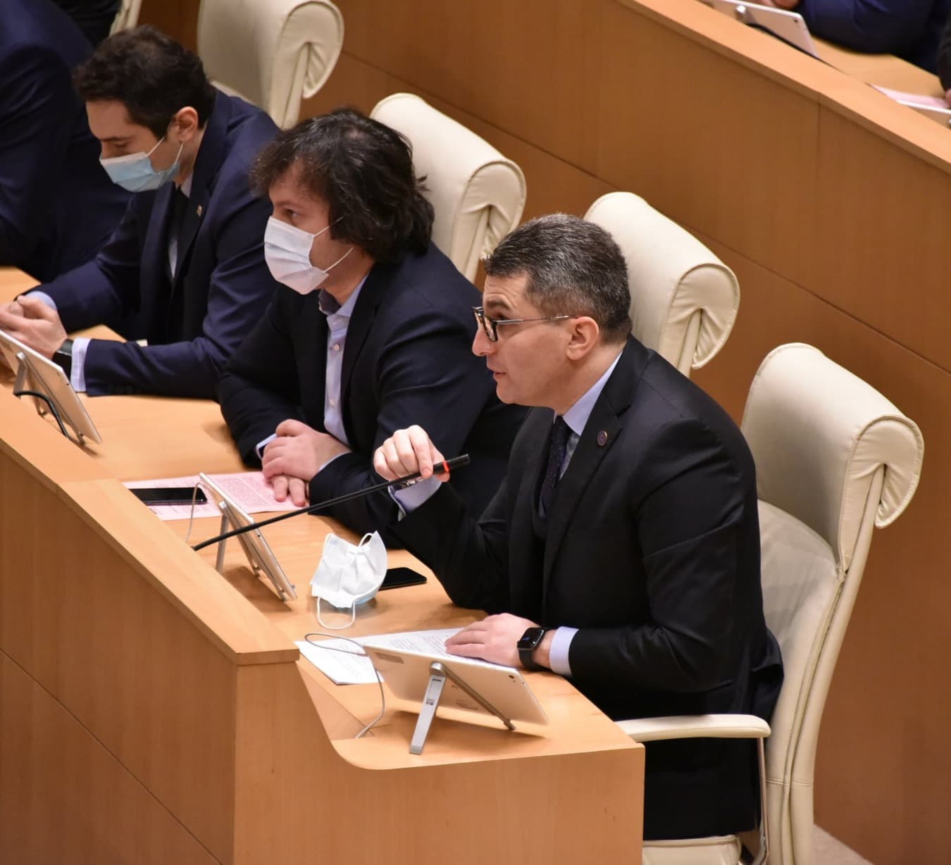 Frontnews image description