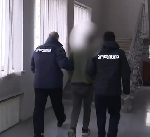 კახეთშის ოჯახში ძალადობის და არასრულწლოვნის მიმართ ჩადენილი სქესობრივი დანაშაულის ბრალდებით 2 პირი დააკავეს