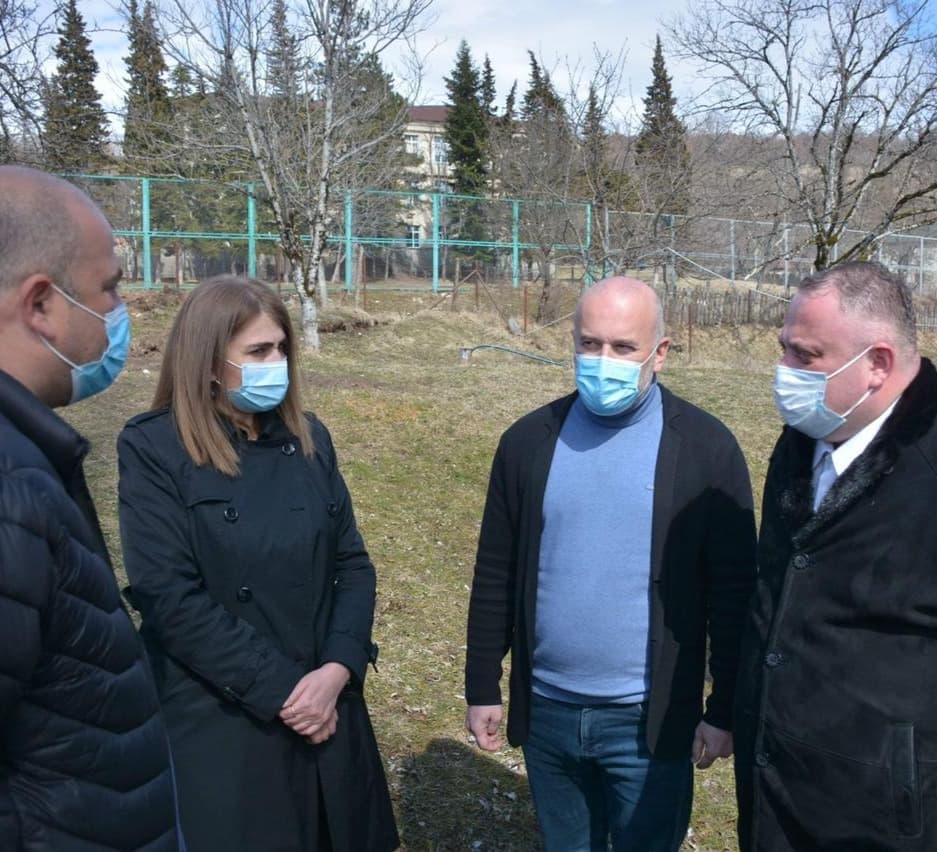 Frontnews image description