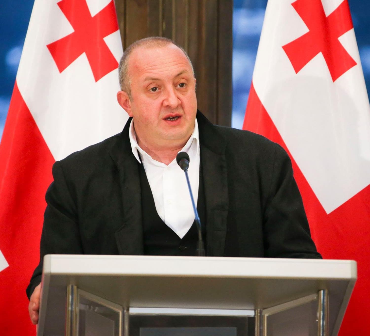 Frontnews image description