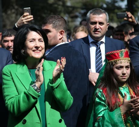 Frontnews image description