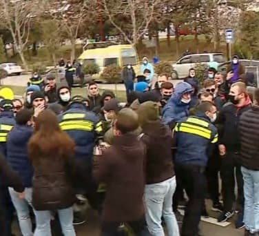 Frontnews image description