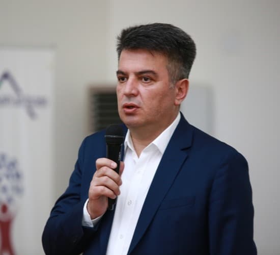 “DMO სამეგრელოს” გასული წლის ანგარიშის მოსმენას სახელმწიფო რწმუნებული და USAID-ის ეკონომიკური უსაფრთხოების პროგრამის ხელმძღვანელი დაესწრნენ