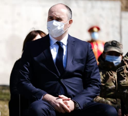 Frontnews image description