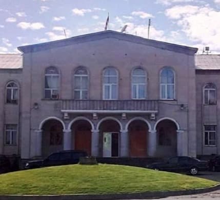 თერჯოლის მუნიციპალიტეტის საკრებულოს თავმჯდომარემ და მისმა მოადგილემ თანამდებობები დატოვეს