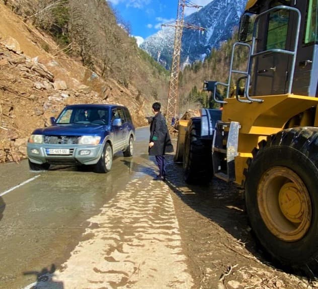 Frontnews image description