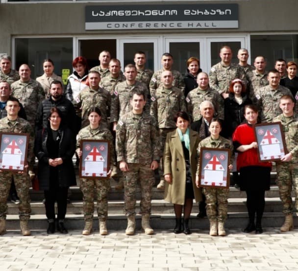 ეროვნული თავდაცვის აკადემიის წარმატებული იუნკერები დააჯილდოვეს