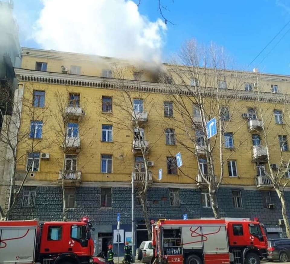 Frontnews image description