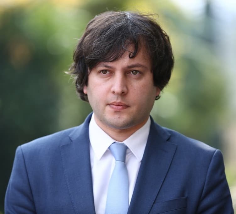 “ყველაზე აქტუალური თემებიდან, ერთი შედარებით უკანა პლანზე გადავიდა, მაგრამ დეტალებს ვერ გავშლი”