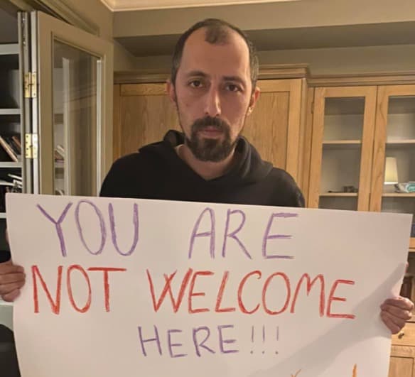 Frontnews image description