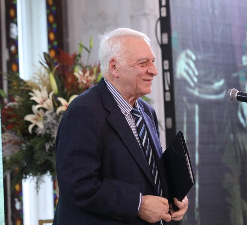 ანზორ ერქომაიშვილს მთაწმინდაზე დაკრძალავენ