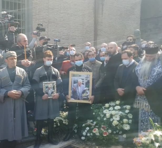 Frontnews image description