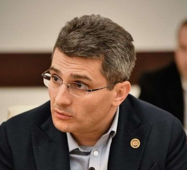 Frontnews image description